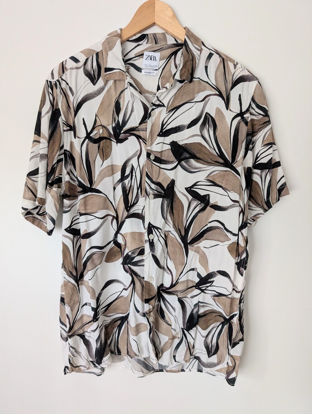 Zara Men's Button Up Shirt Size L
